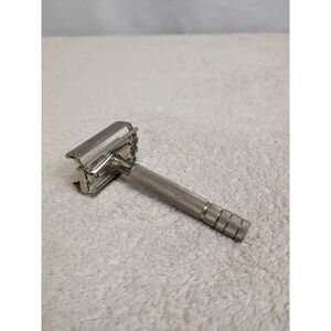 Vintage Gillette Safety Razor Double Edge DE TTO Classic Shaving Tool